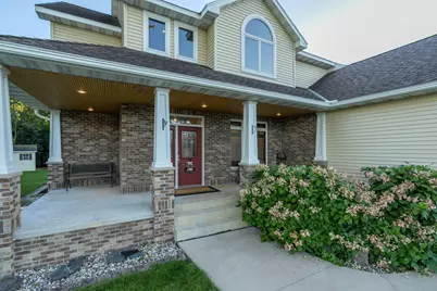 113 Oak Marsh Drive, Mankato, MN 56001 - Photo 2
