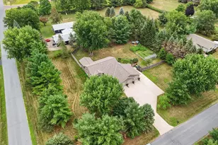 947 Sherman Rd, Hudson, WI 54016 - Photo 40
