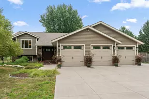 947 Sherman Rd, Hudson, WI 54016 - Photo 1