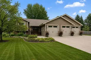 947 Sherman Rd, Hudson, WI 54016 - Photo 4