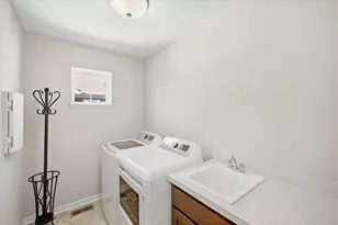 2851 Lexington Pl N, Roseville, MN 55113 - Photo 92