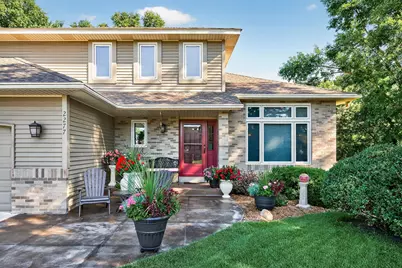 2277 Moreland Court E, Maplewood, MN 55119 - Photo 4