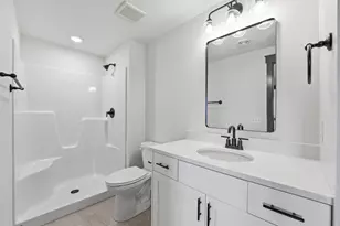 909 Acorn Ct, Hudson, WI 54016 - Photo 22