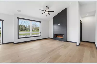 909 Acorn Court, Hudson, WI 54016 - Photo 12