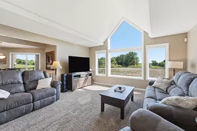 126 57th Avenue NE, Willmar, MN 56201 - Photo 10