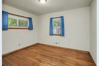 717 Hall Avenue, Saint Paul, MN 55107 - Photo 16