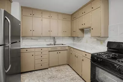717 Hall Avenue, Saint Paul, MN 55107 - Photo 8