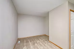 111310 Village Rd, Chaska, MN 55318 - Photo 14