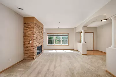 111310 Village Road, Chaska, MN 55318 - Photo 2