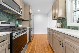2729 Hampshire Ave S, Saint Louis Park, MN 55426 - Photo 8