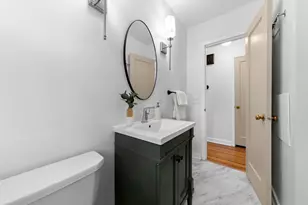 2729 Hampshire Ave S, Saint Louis Park, MN 55426 - Photo 10