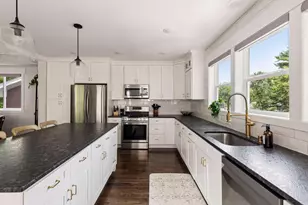 41 Russell Ave S, Minneapolis, MN 55405 - Photo 4