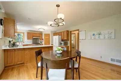 2592 Blue Bill Circle, White Bear Lake, MN 55110 - Photo 10