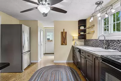 7706 Erie Avenue, Chanhassen, MN 55317 - Photo 10