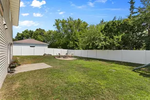 5400 Yukon Ave N, New Hope, MN 55428 - Photo 2