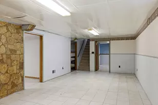 460 Center St, Dakota, MN 55925 - Photo 14