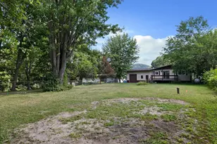 460 Center St, Dakota, MN 55925 - Photo 22