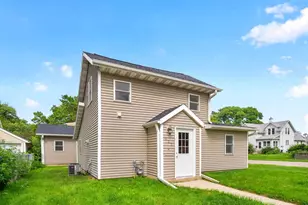 537 3rd Ave NW, Rochester, MN 55901 - Photo 1