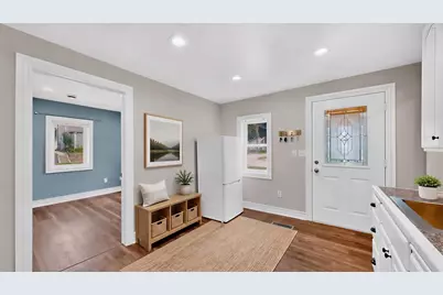 537 3rd Avenue NW, Rochester, MN 55901 - Photo 2