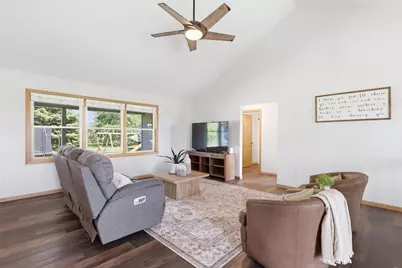 545 Kreuziger Road, Kinnickinnic Township, WI 54023 - Photo 6