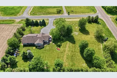 545 Kreuziger Road, Kinnickinnic Township, WI 54023 - Photo 40