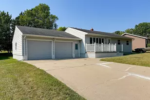 518 E St Charles Ave, Fergus Falls, MN 56537 - Photo 1