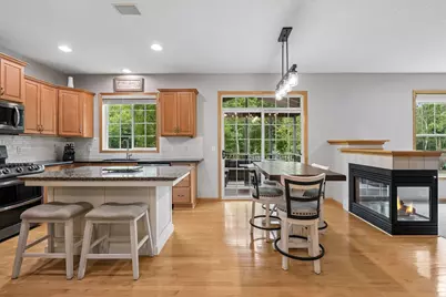 9720 Linden Avenue N, Brooklyn Park, MN 55443 - Photo 6