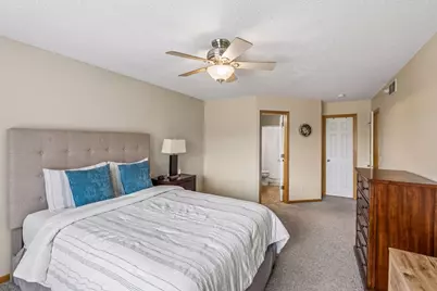 17679 Hackberry Court, Eden Prairie, MN 55347 - Photo 12