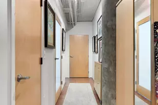 225 9th Street E, Saint Paul, MN 55101 - Photo 30