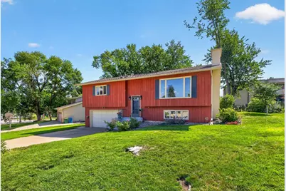 376 Norseman Court NW, Rochester, MN 55901 - Photo 2