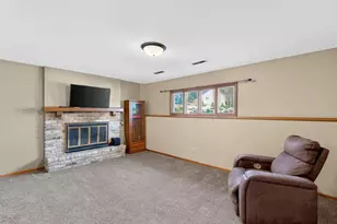 376 Norseman Ct NW, Rochester, MN 55901 - Photo 26