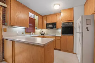 1933 Flandrau St, Maplewood, MN 55109 - Photo 14