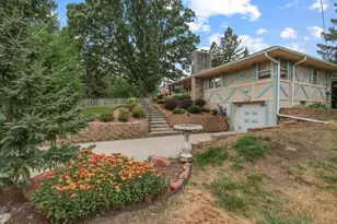 1933 Flandrau St, Maplewood, MN 55109 - Photo 2
