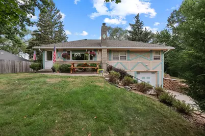 1933 Flandrau Street, Maplewood, MN 55109 - Photo 4