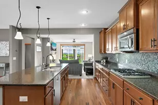4692 159th St W, Apple Valley, MN 55124 - Photo 14