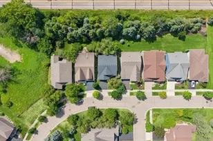 1236 Lakemoor Dr, Woodbury, MN 55129 - Photo 44
