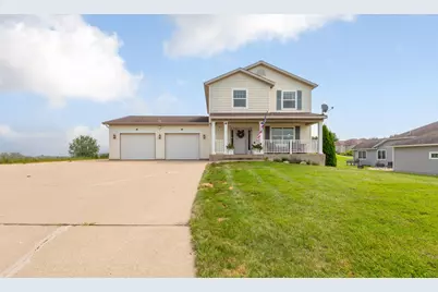 2502 6th Street NE, Waseca, MN 56093 - Photo 1
