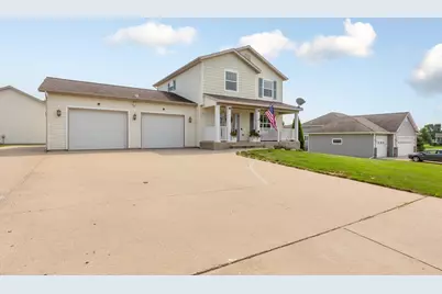 2502 6th Street NE, Waseca, MN 56093 - Photo 4
