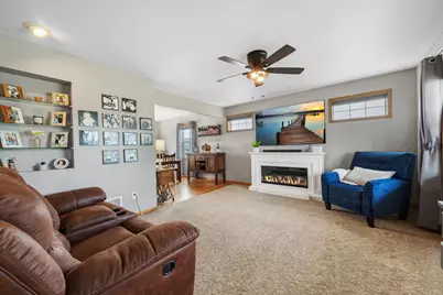 2502 6th Street NE, Waseca, MN 56093 - Photo 8
