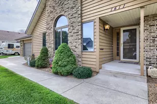 1411 Ridgewood Ct, Hastings, MN 55033 - Photo 2