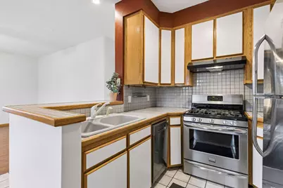 2733 Girard Avenue S #305, Minneapolis, MN 55408 - Photo 6
