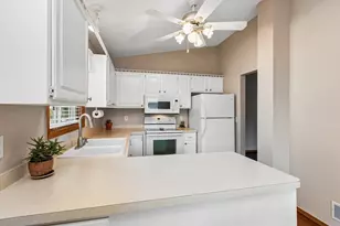 4209 Braddock Trail, Eagan, MN 55123 - Photo 10