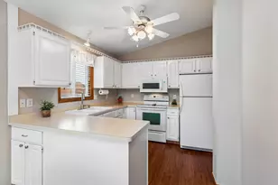 4209 Braddock Trail, Eagan, MN 55123 - Photo 4