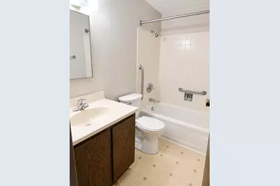 812 Hills Avenue #N110, Jackson, MN 56143 - Photo 6