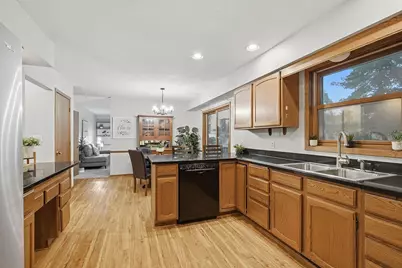 2810 26th Street NW, Rochester, MN 55901 - Photo 10