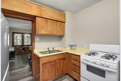 678 Hazel Street N, Saint Paul, MN 55119 - Photo 14