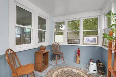 678 Hazel Street N, Saint Paul, MN 55119 - Photo 8
