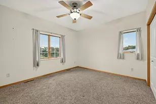 1908 Country View Dr, Saint Charles, MN 55972 - Photo 16