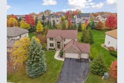 7645 Ridgeview Way, Chanhassen, MN 55317 - Photo 2