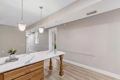 2040 Como Avenue #104, Saint Paul, MN 55108 - Photo 18